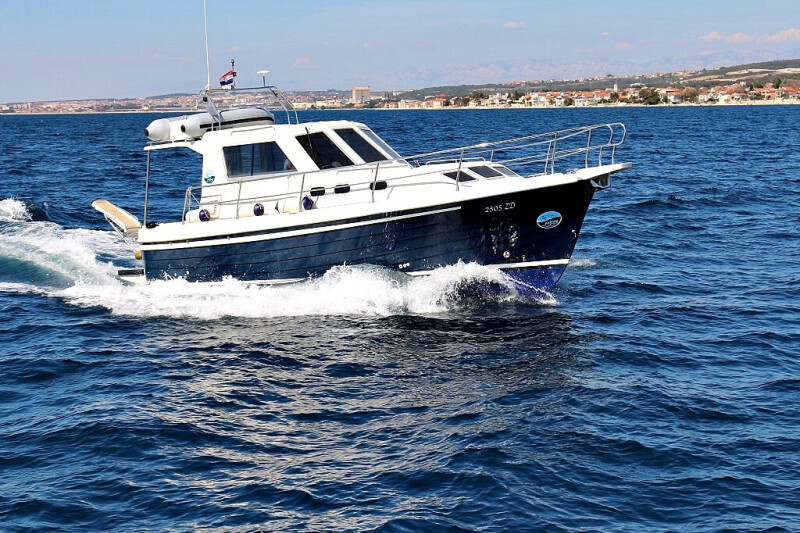 Adria 1002 Vektor Lavsa