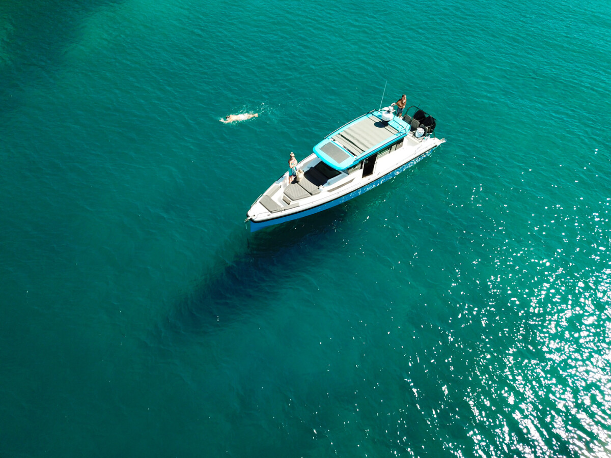 Axopar 37 XC Cross Cabin Traverso