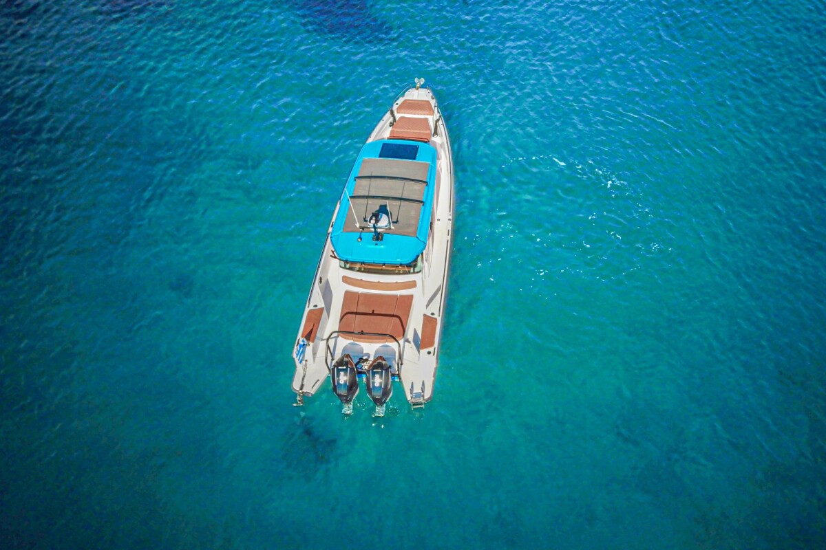Axopar 37 XC Cross Cabin Kaizen