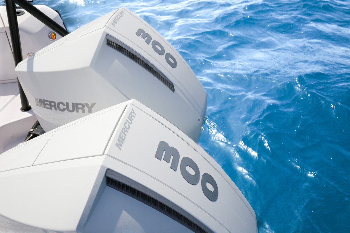 Axopar 37 XC Cross Cabin Vida