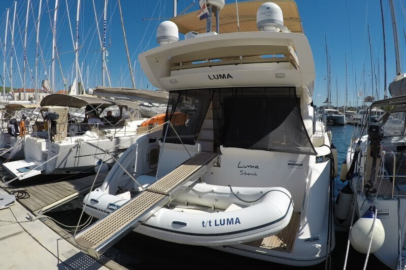 Azimut 47 Luma