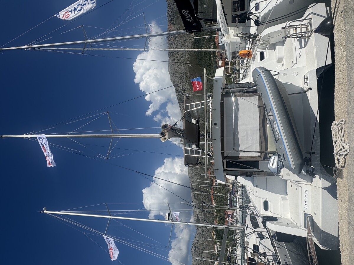 Bali Catspace Blue Spirit