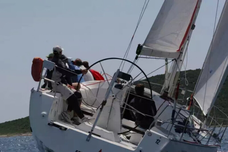 Bavaria 42 Match Fastnet