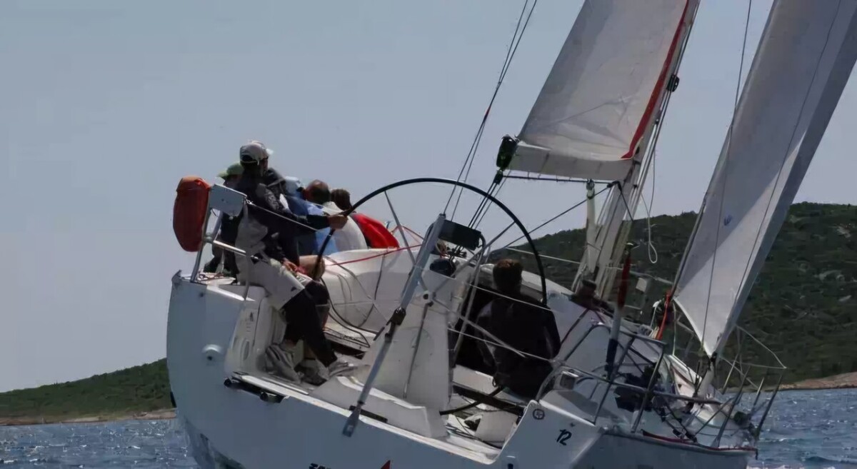 Bavaria 42 Match Fastnet