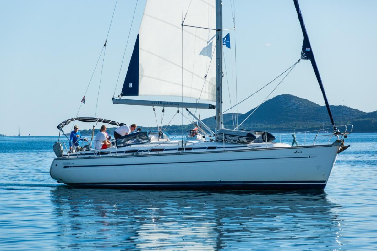 Bavaria 44 Anis