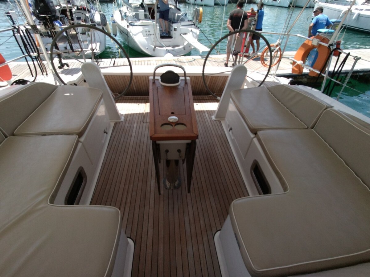 Bavaria 51 Cruiser Gin Tonic