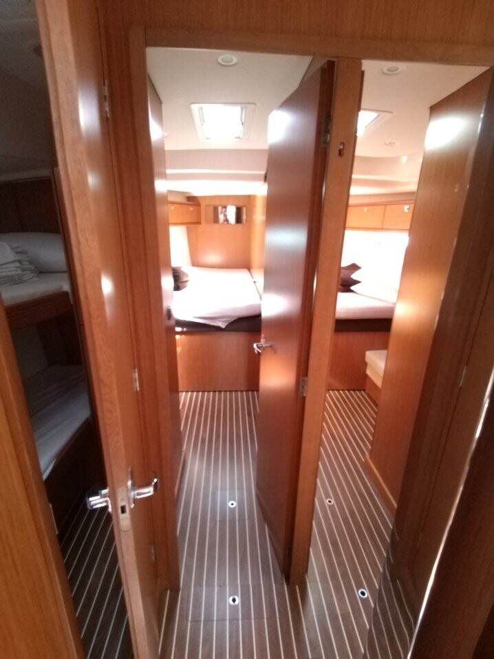 Bavaria 51 Cruiser Gin Tonic