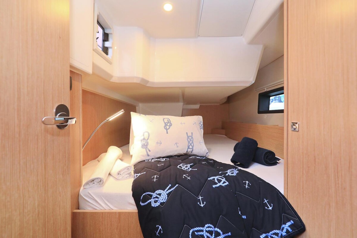 Bavaria C38 Ghost