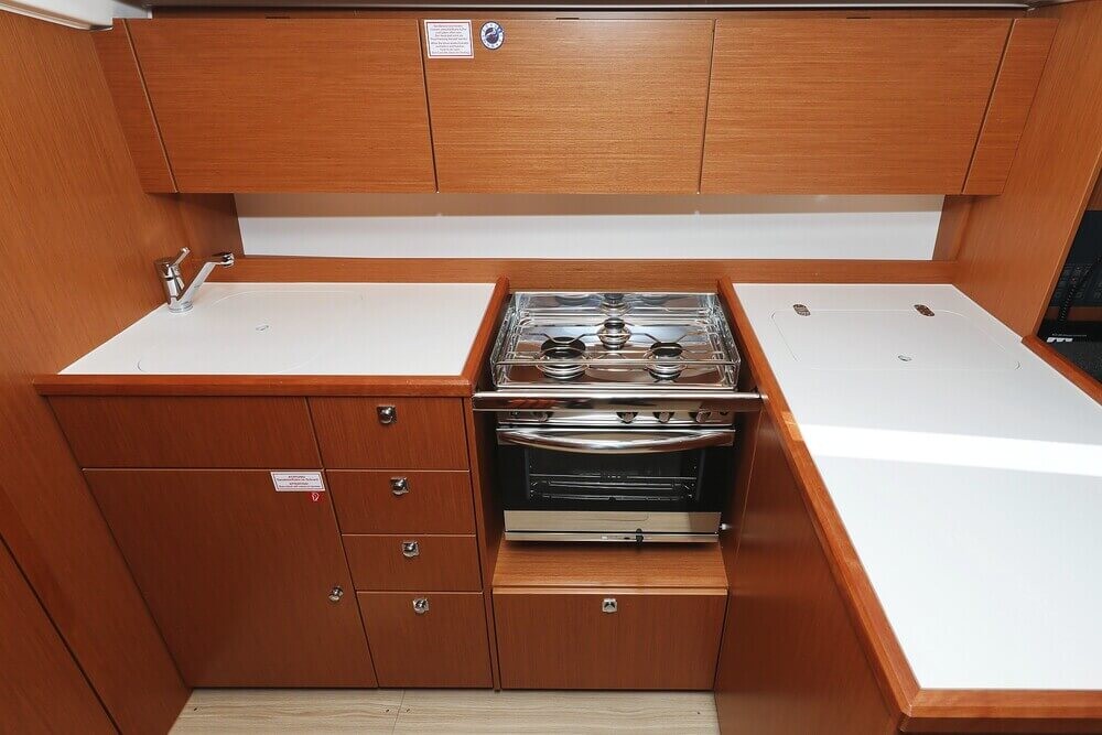 Bavaria C38 Blue Note