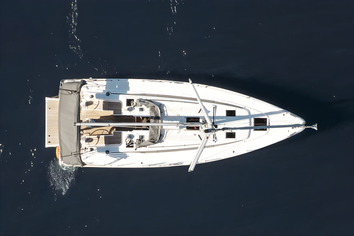 Bavaria C38