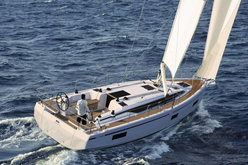 Bavaria C38 Petra