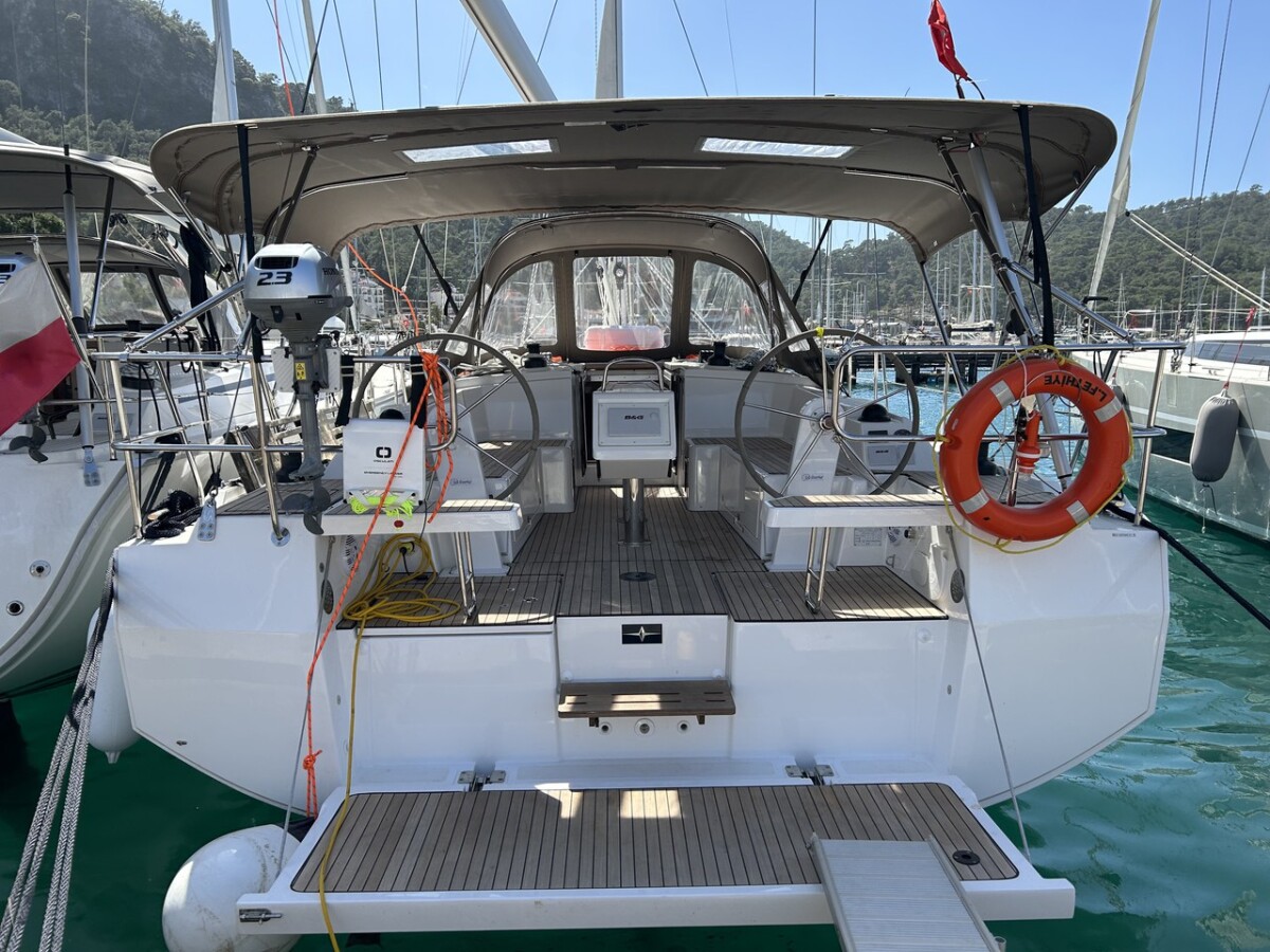 Bavaria C38 Xenia