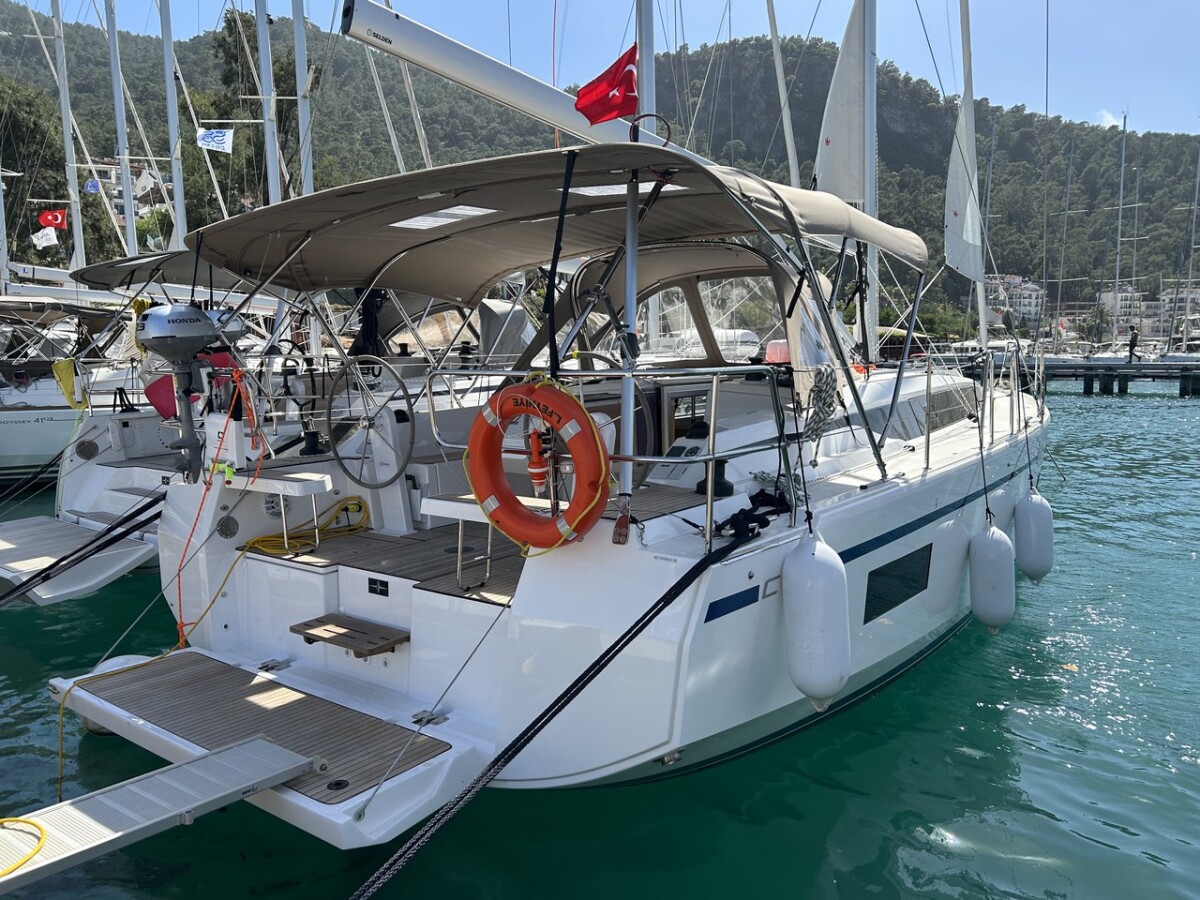 Bavaria C38 Xenia