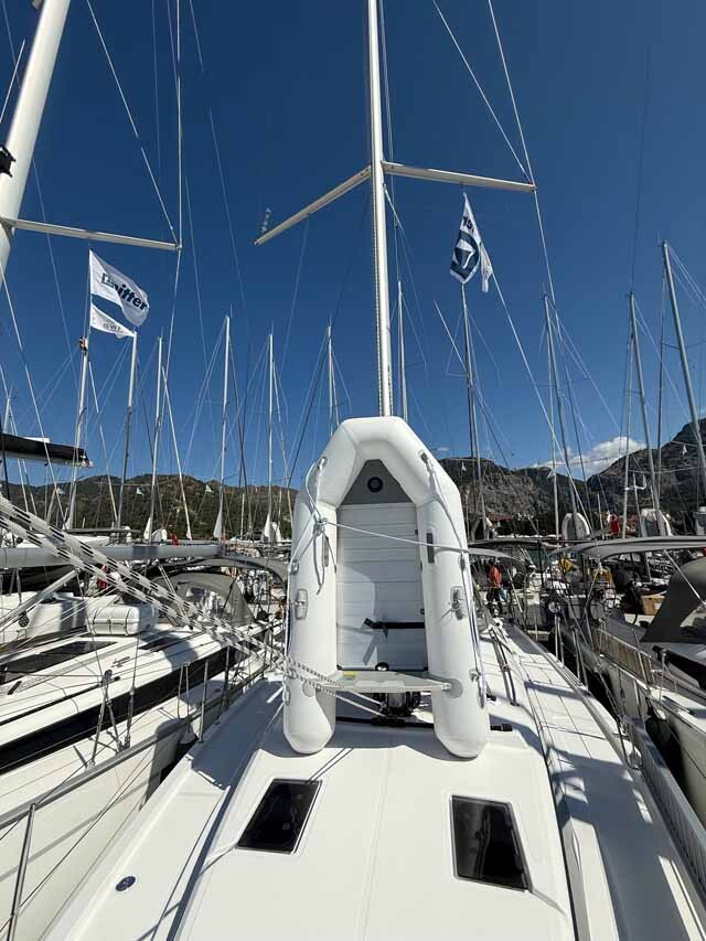 Bavaria C38 The Cat
