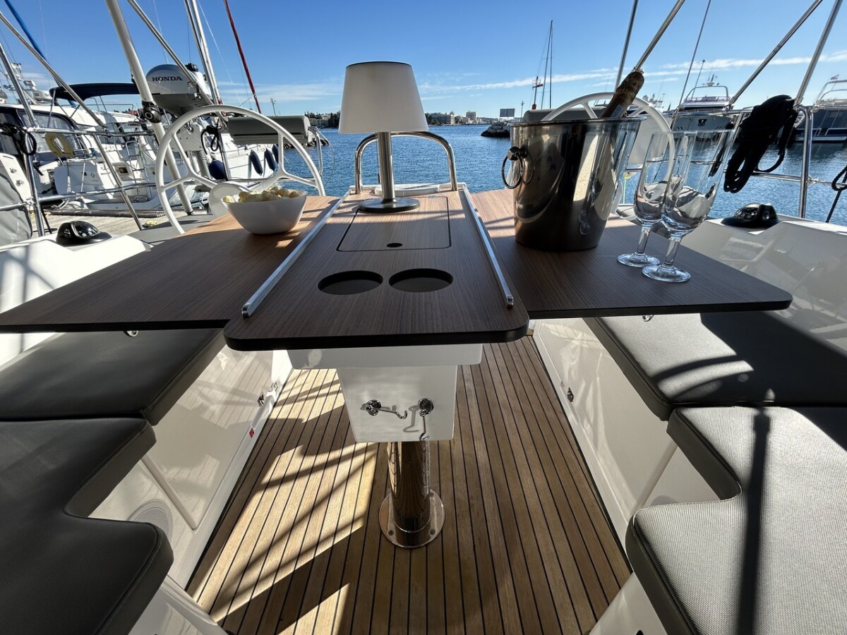 Bavaria C38 Asterix