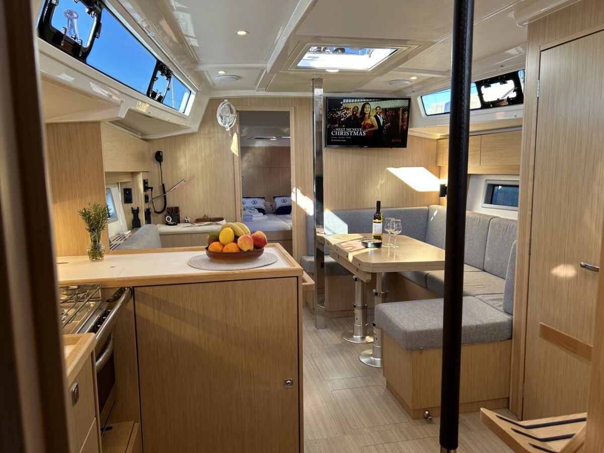 Bavaria C38 Asterix
