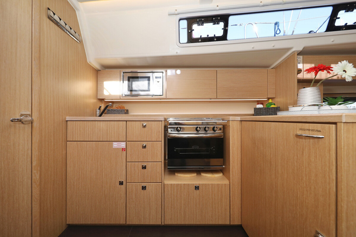Bavaria C42 Style Silver Seagull