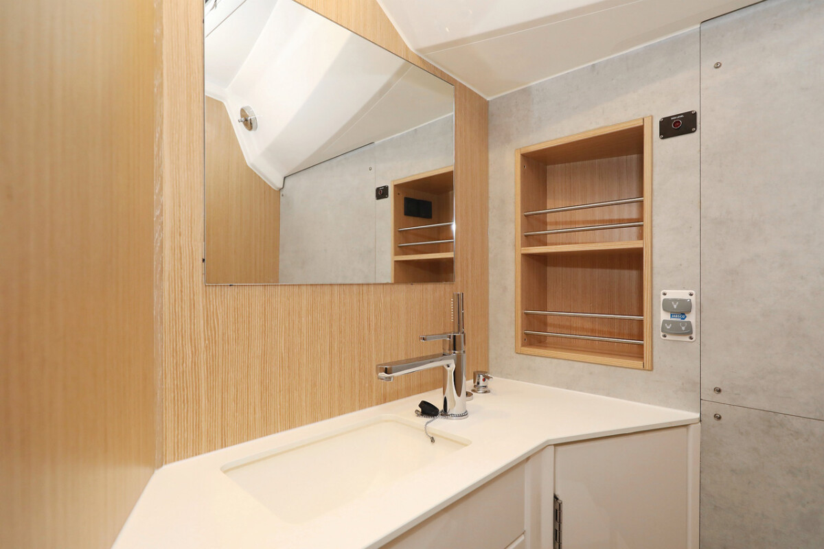 Bavaria C42 Style Silver Seagull