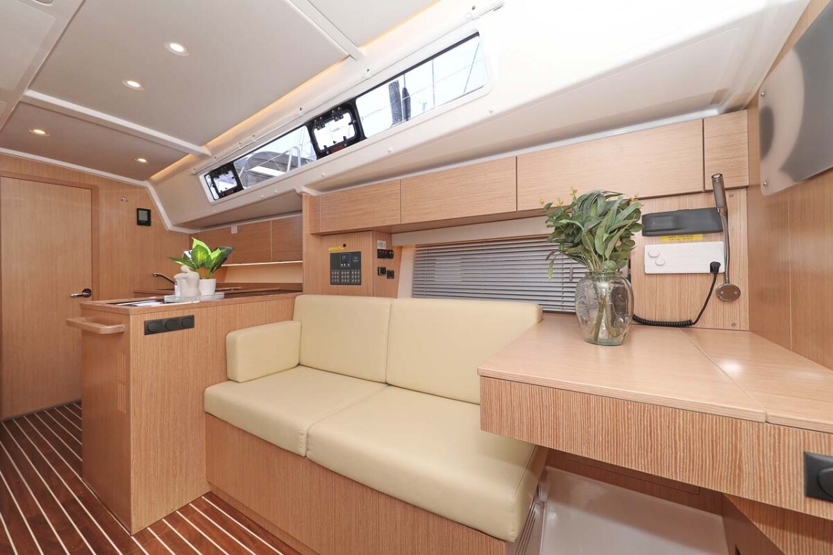 Bavaria C42 Style Leya