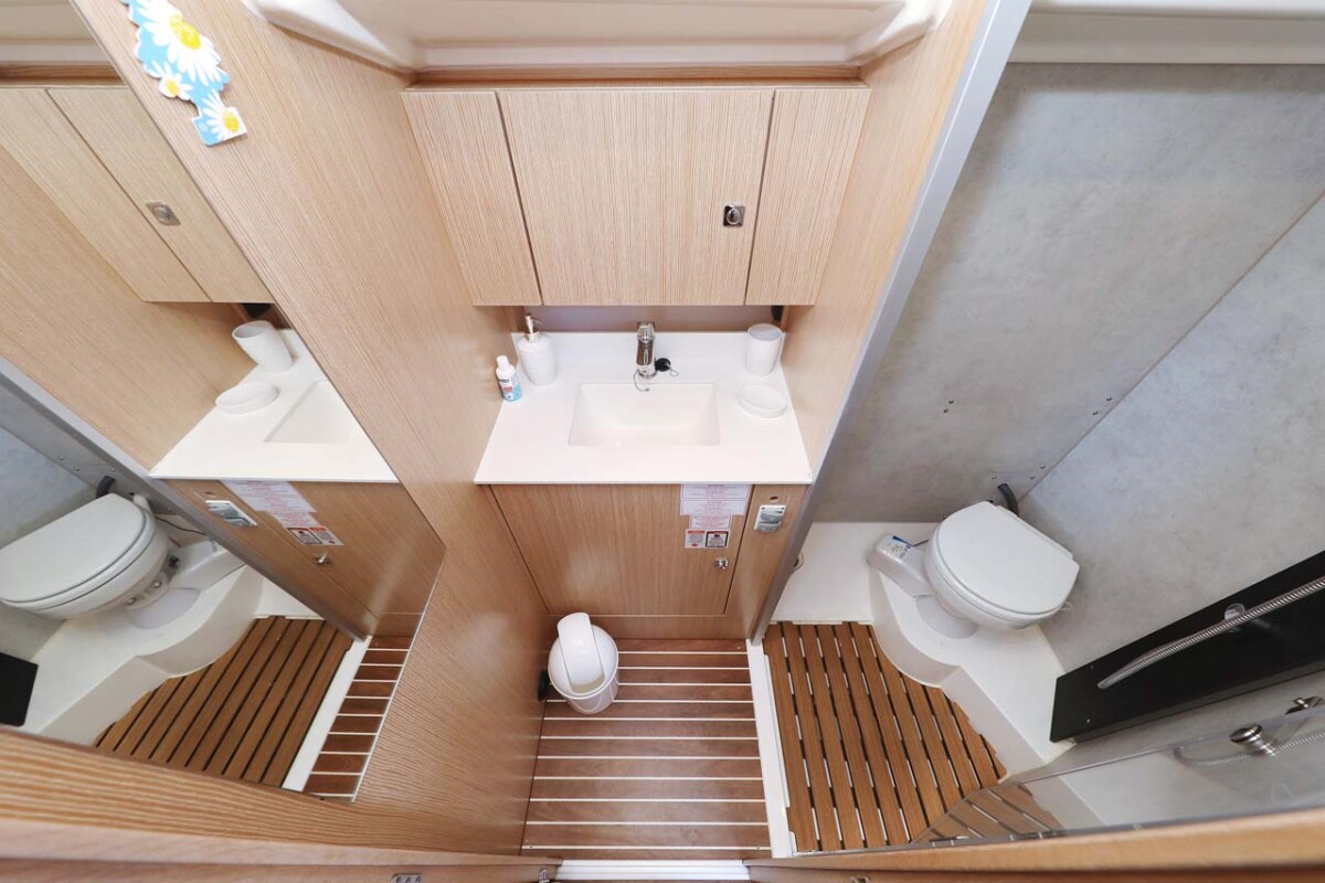 Bavaria C42 Style Leya