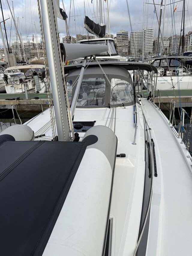 Bavaria C42 Style Aurelia