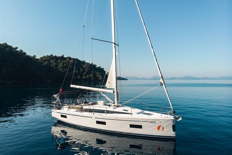 Bavaria C42 Nomad