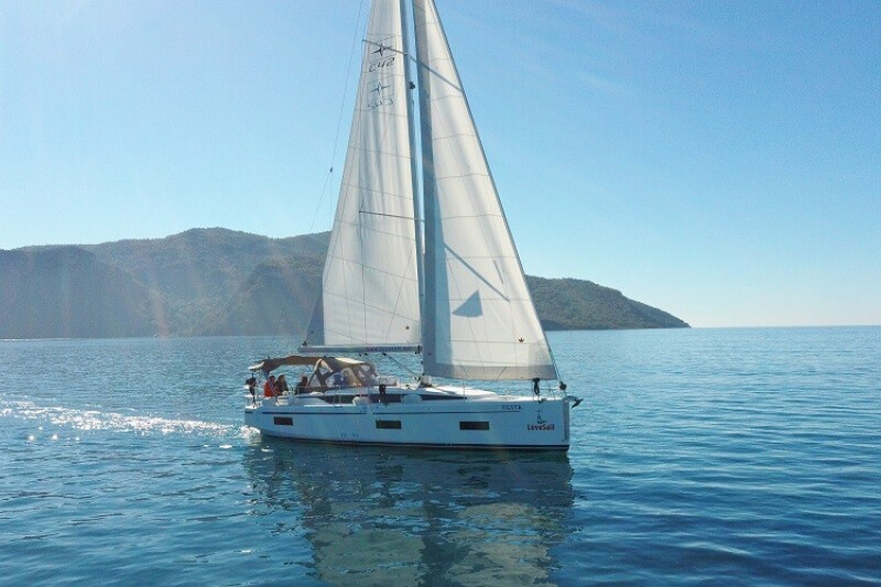 Bavaria C42 Fiesta