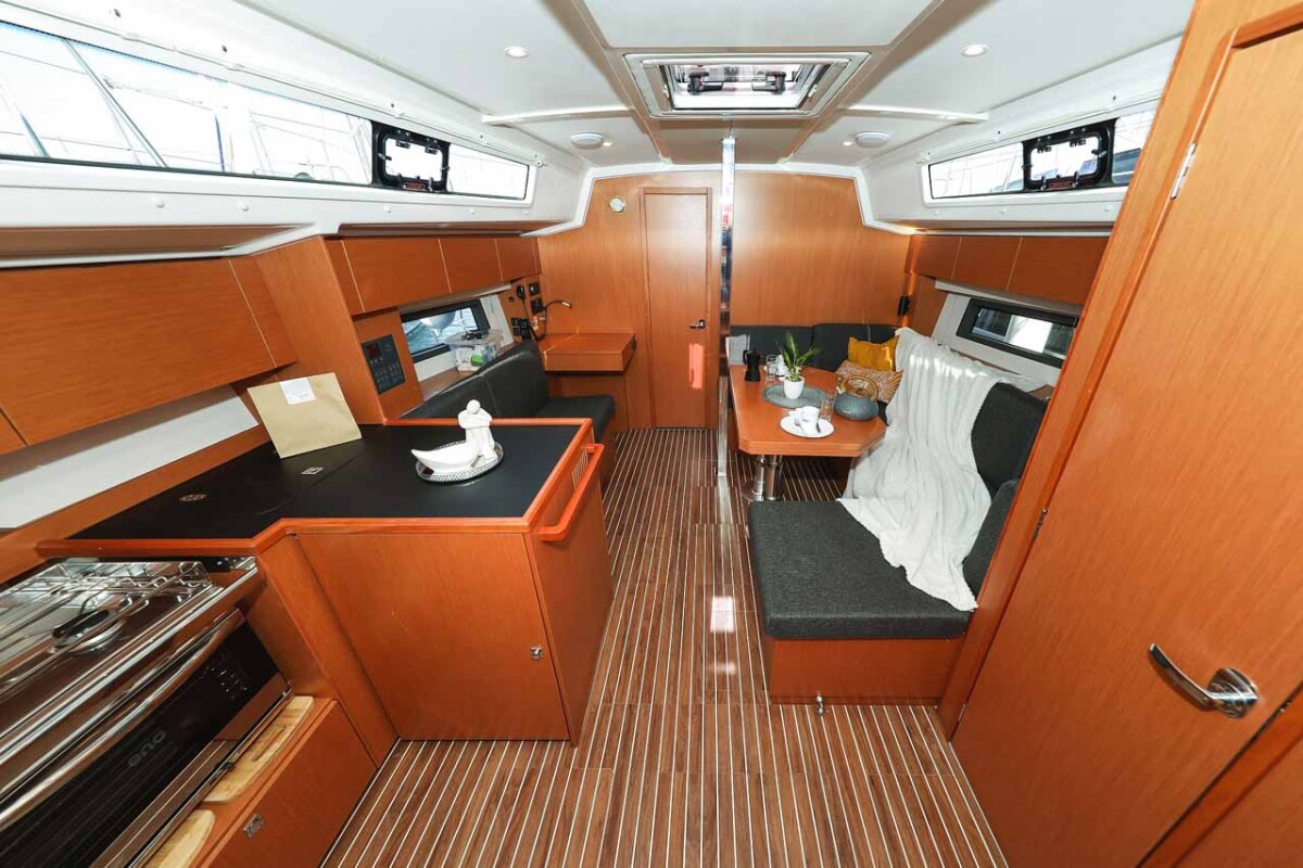 Bavaria C42 RUMBA