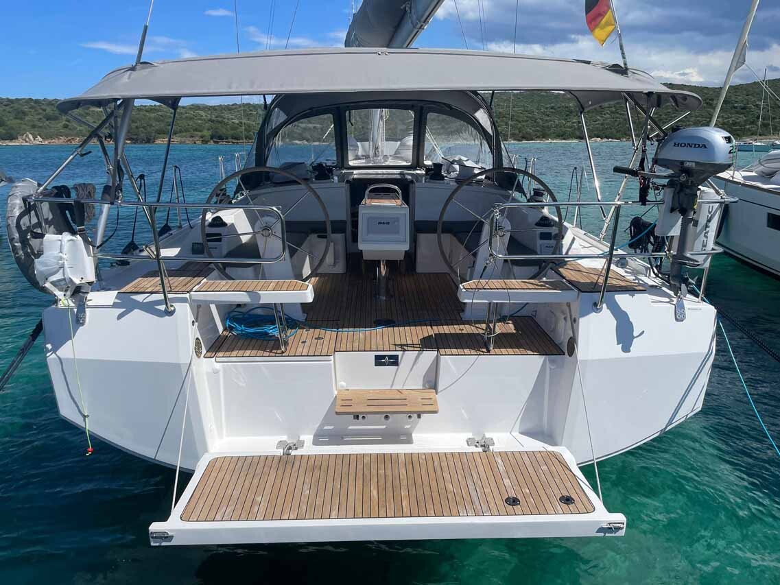 Bavaria C42 Paella