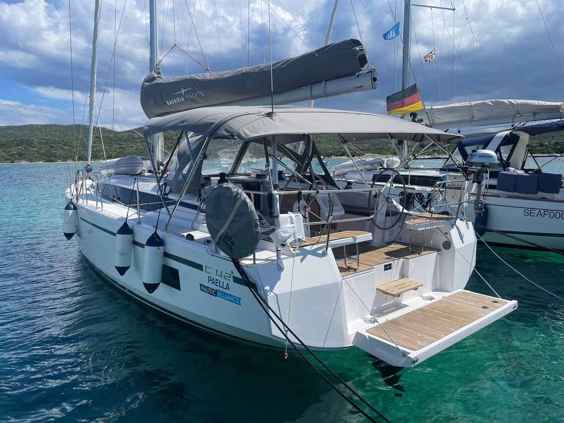 Bavaria C42 Paella