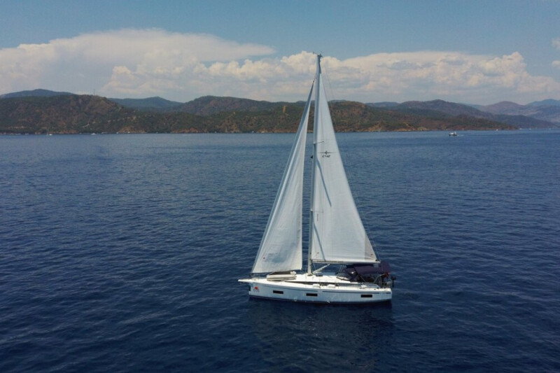 Bavaria C42 Selene