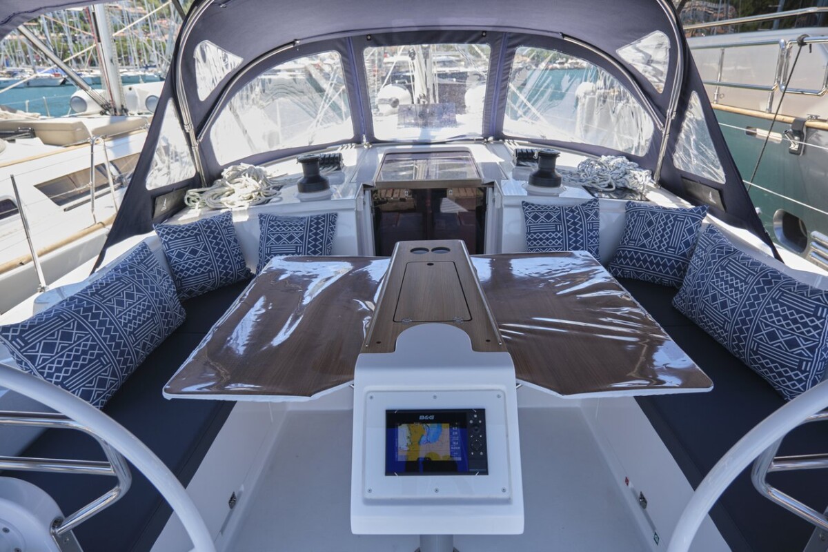 Bavaria C42 Selene
