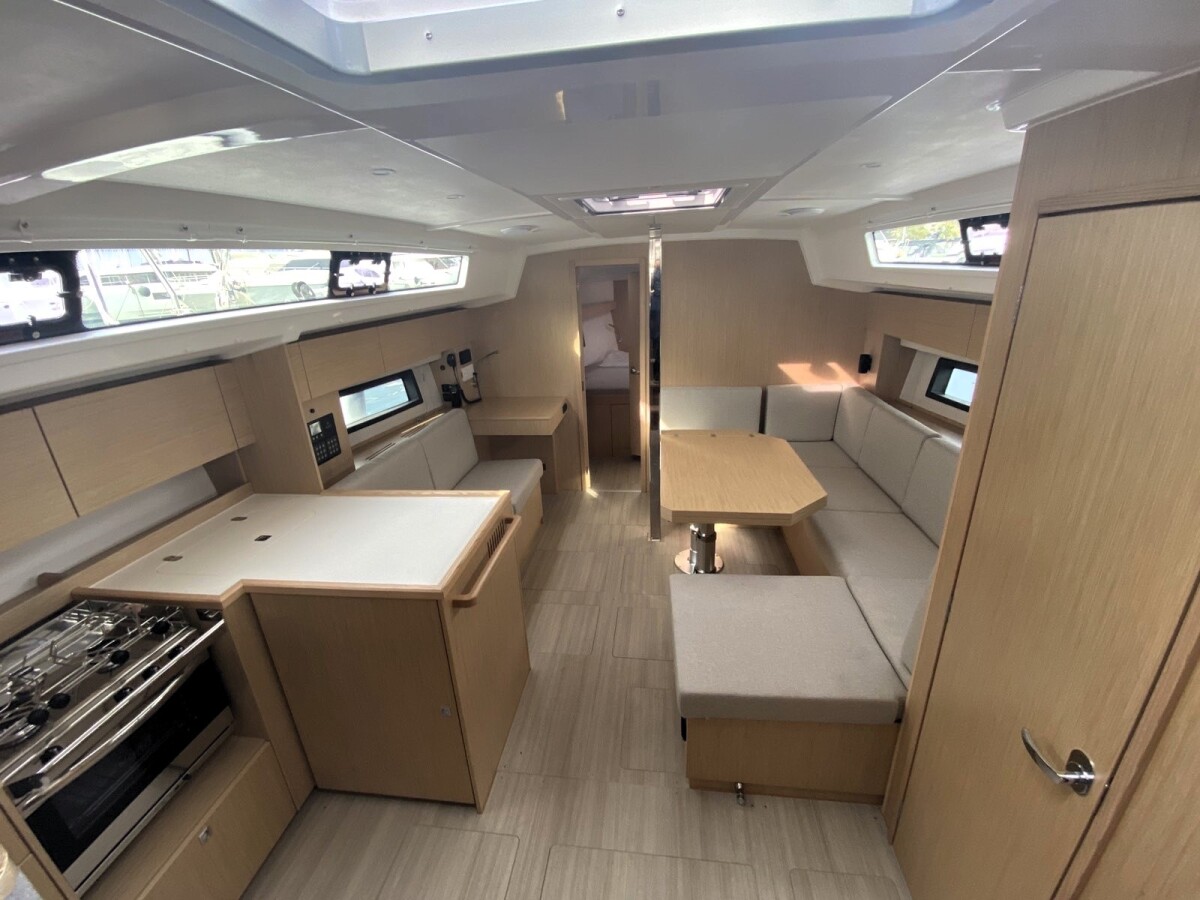 Bavaria C42 Christos