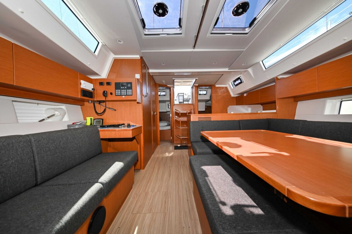 Bavaria C45 Efix