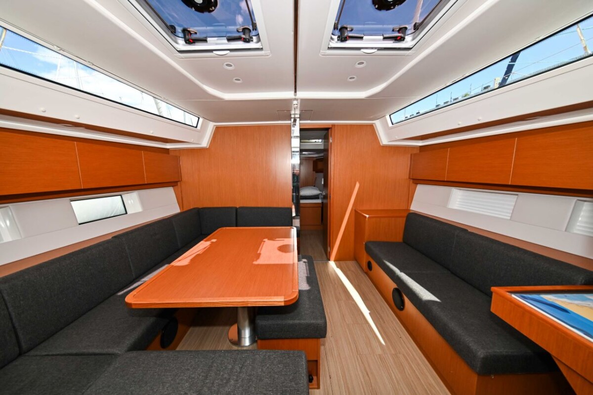 Bavaria C45 Efix