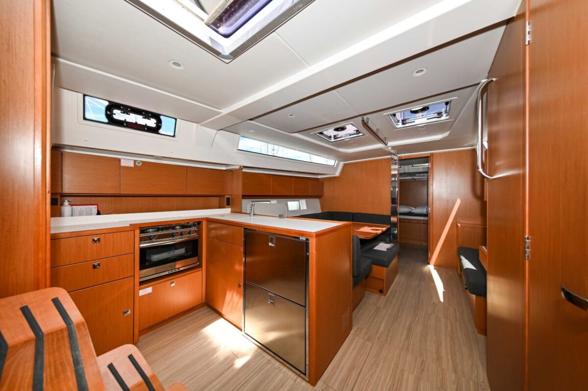 Bavaria C45 Efix