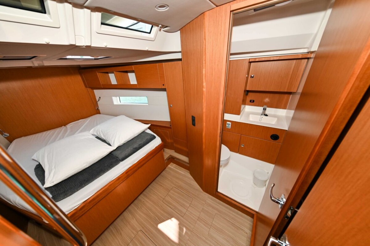 Bavaria C45 Efix