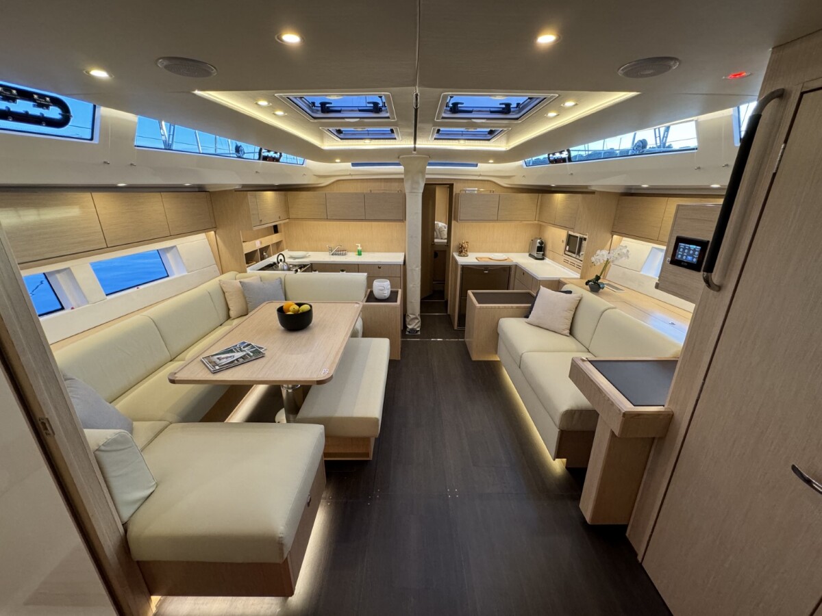 Bavaria C57 Style Mina