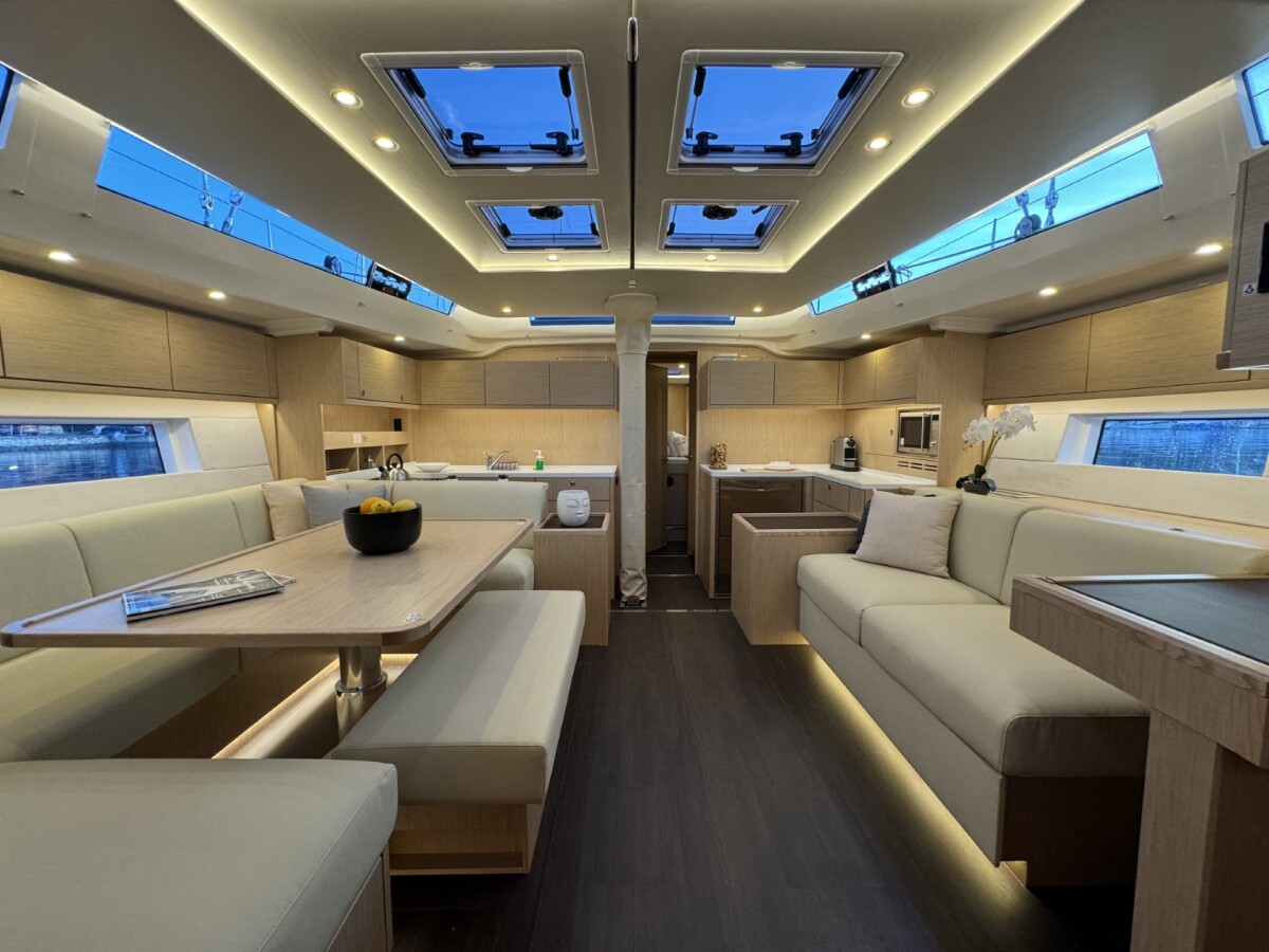 Bavaria C57 Style Mina