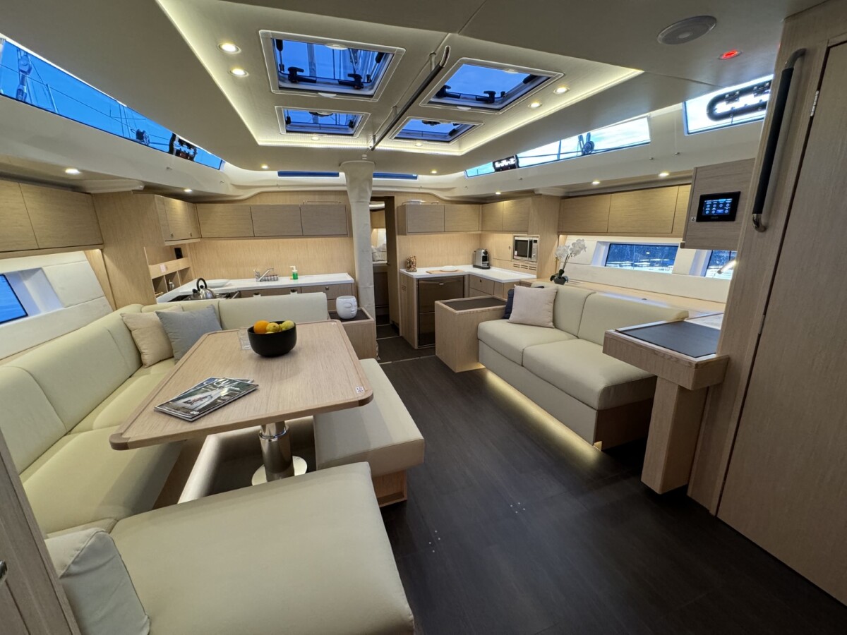 Bavaria C57 Style Mina