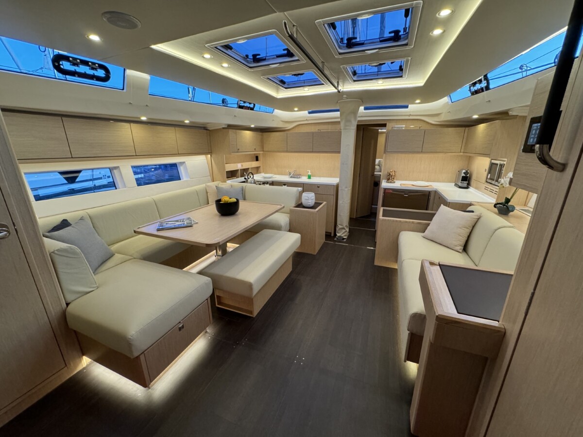 Bavaria C57 Style Mina