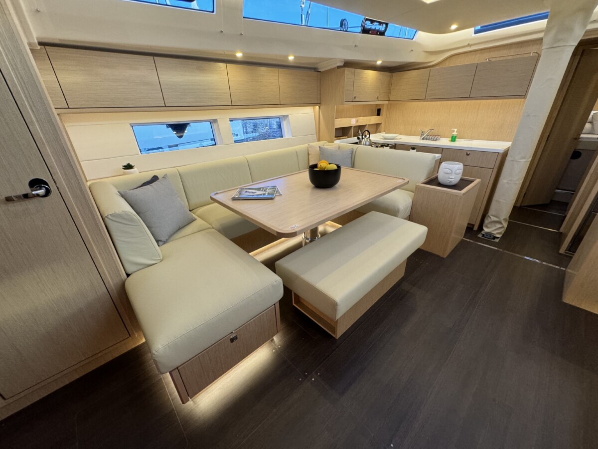 Bavaria C57 Style Mina