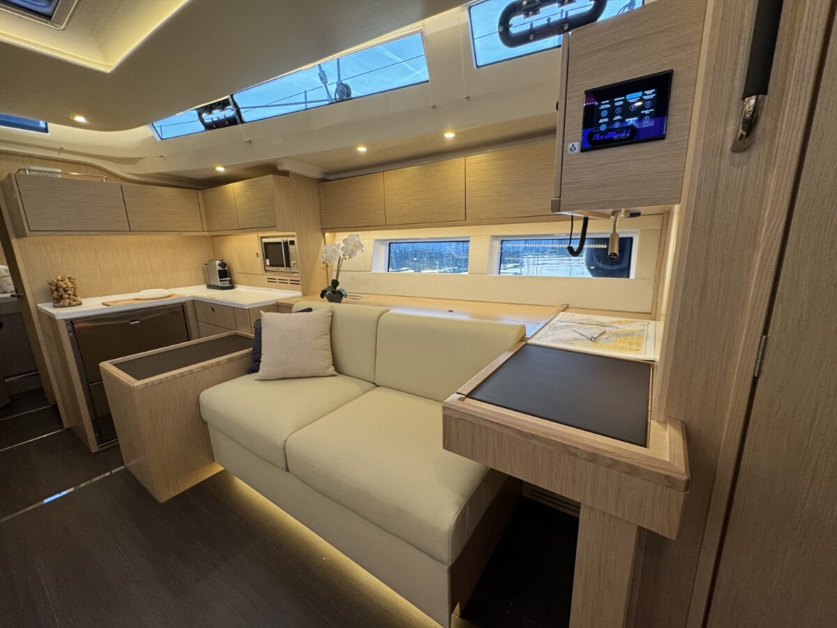 Bavaria C57 Style Mina