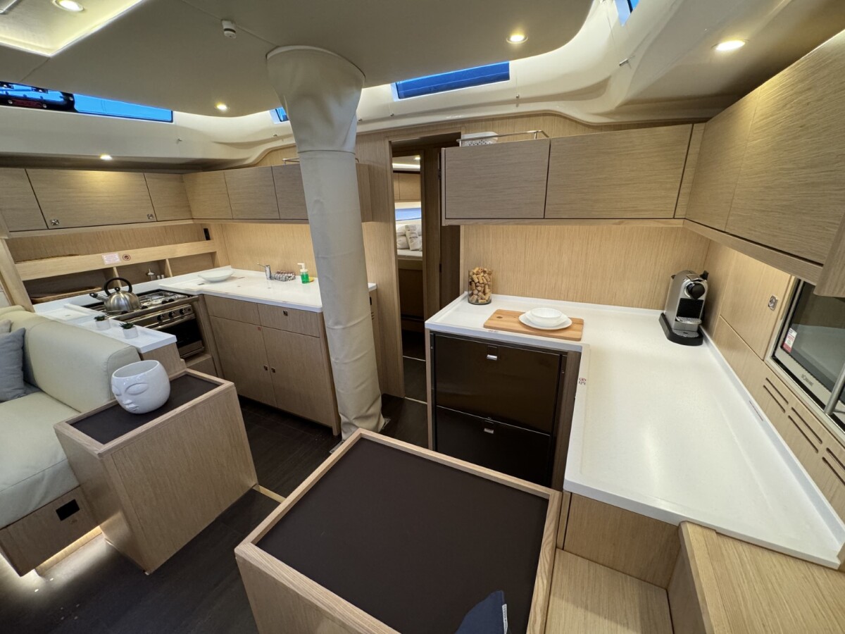 Bavaria C57 Style Mina