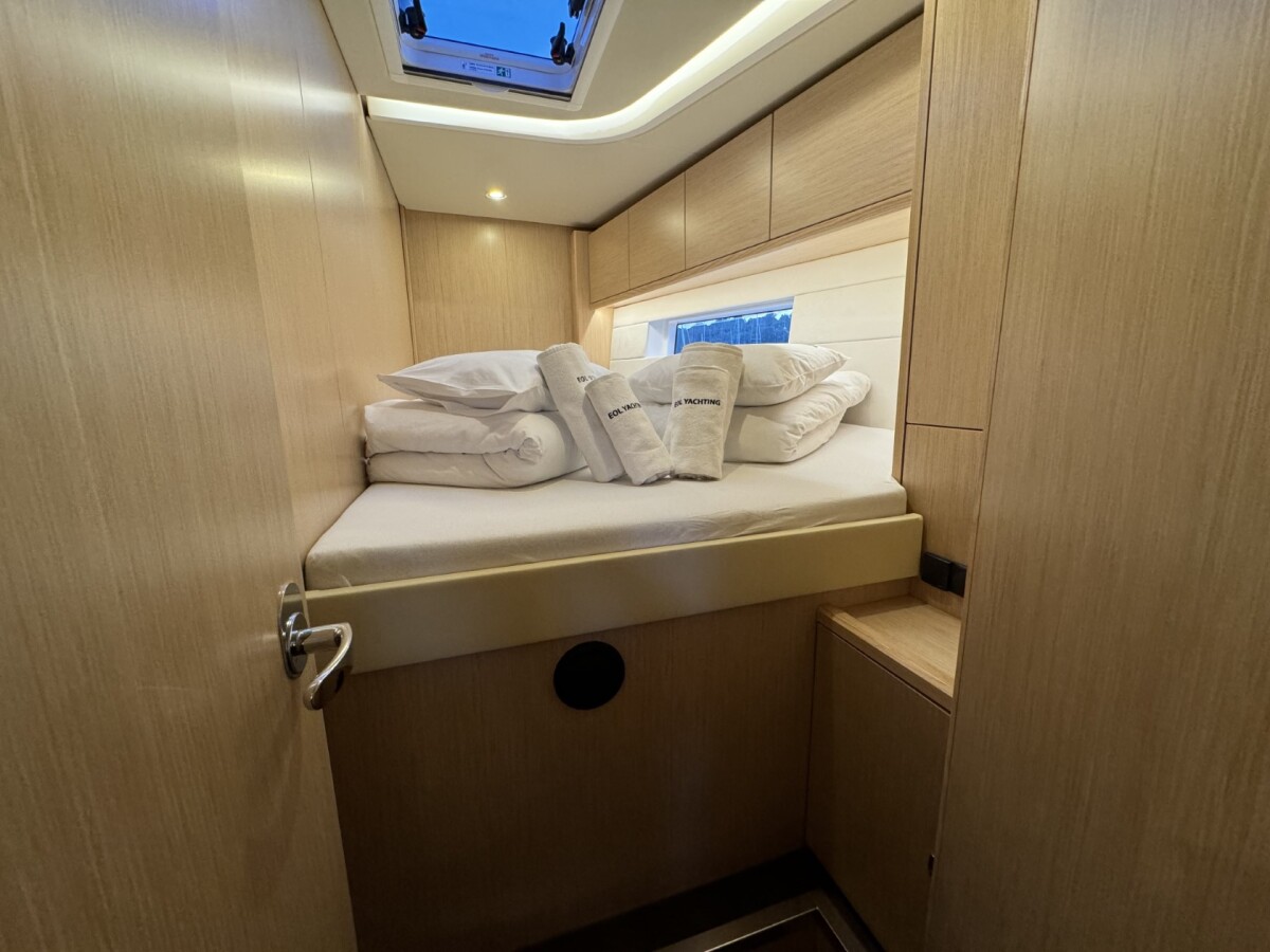 Bavaria C57 Style Mina