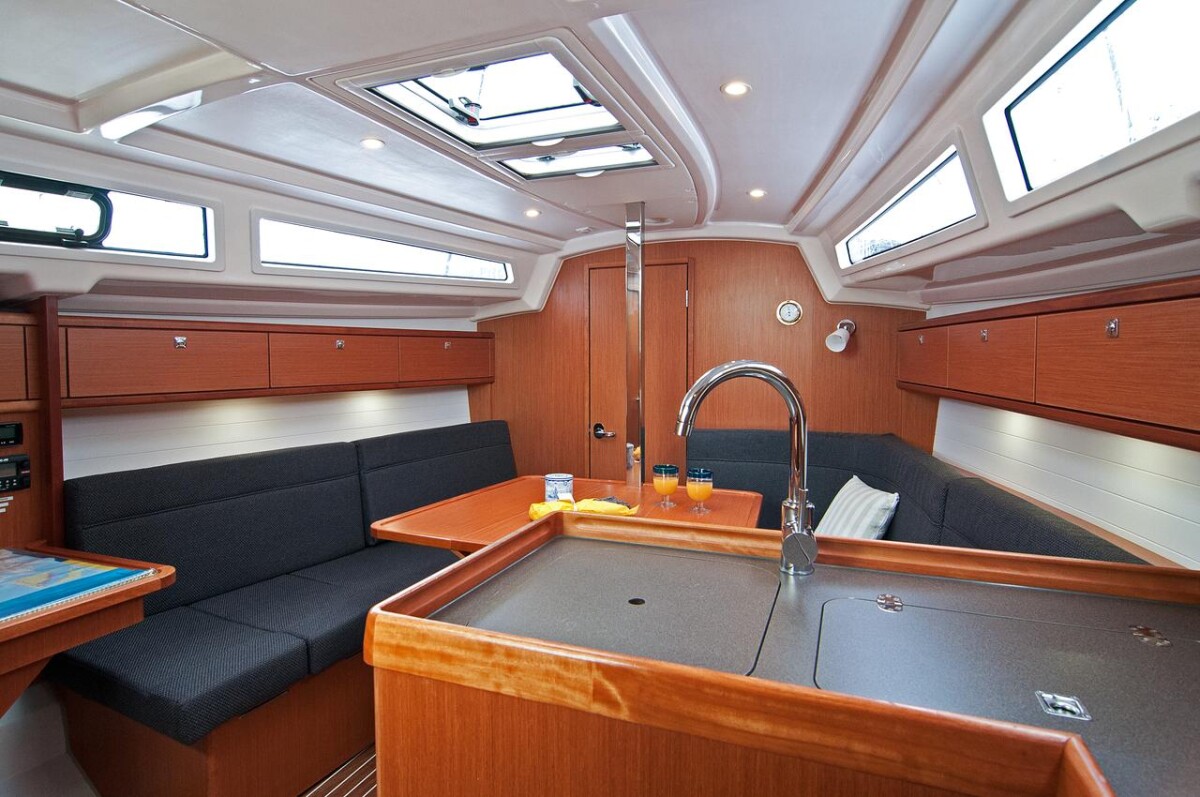 Bavaria Cruiser 33 Adria Breeze