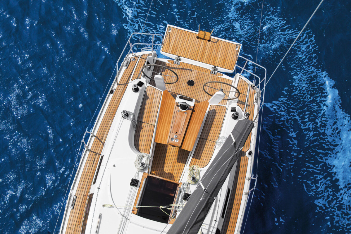 Bavaria Cruiser 34 Style Opal