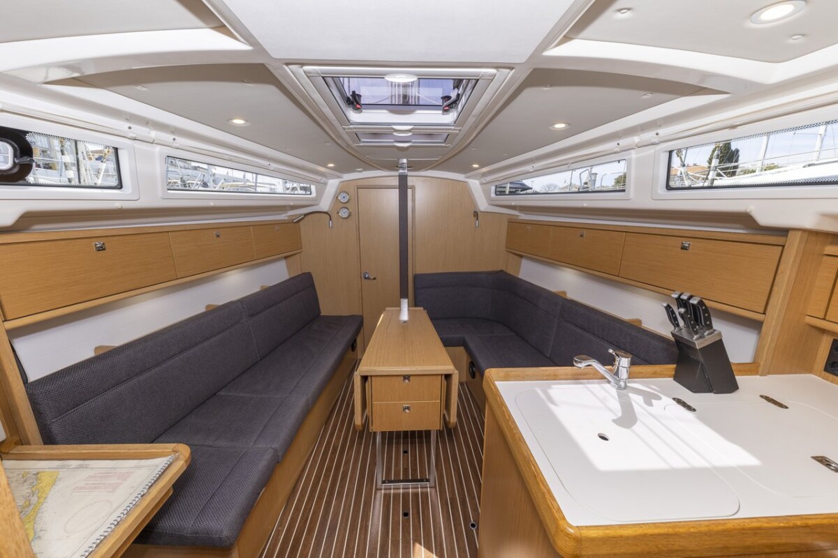 Bavaria Cruiser 34 Style Lina