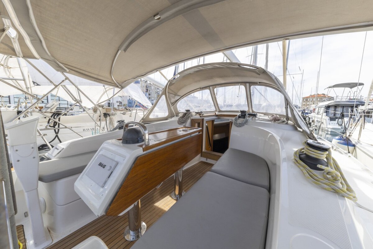 Bavaria Cruiser 34 Style Lena