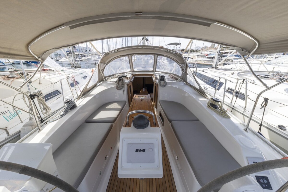 Bavaria Cruiser 34 Style Lena